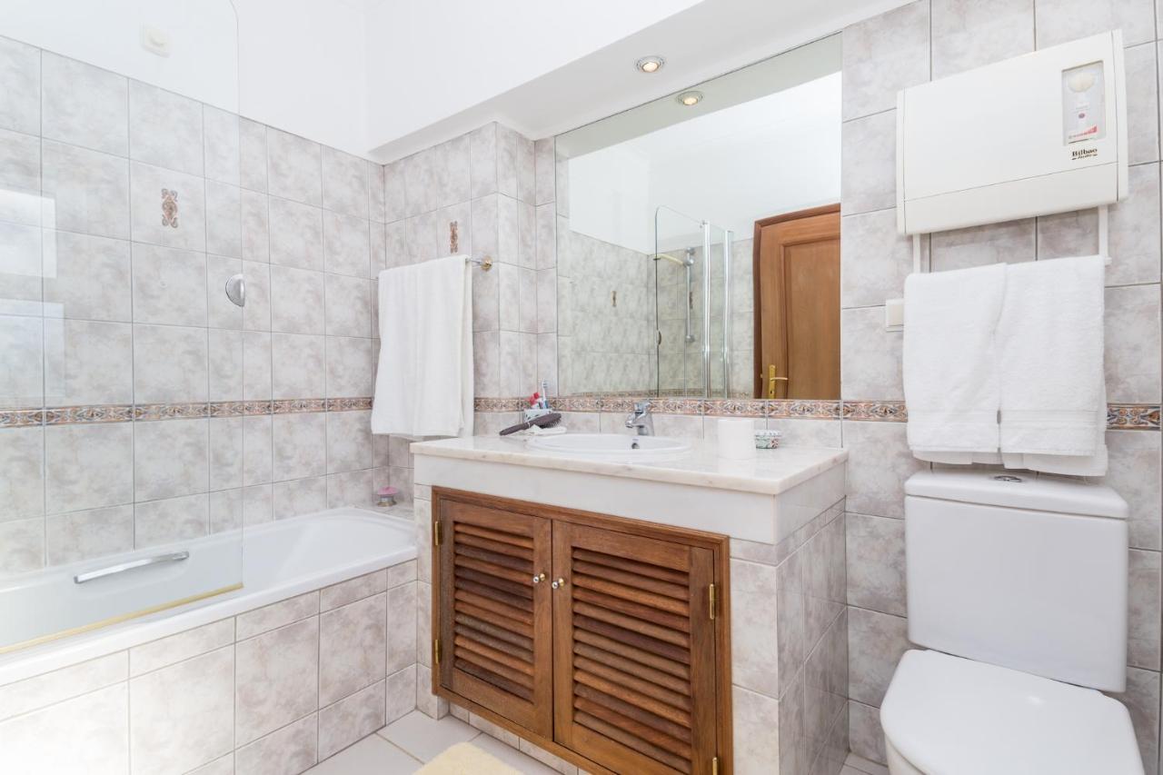 Peaceful 4Br Villa On Gramacho Golf Resort W/ Private Pool Lagoa  Exterior foto